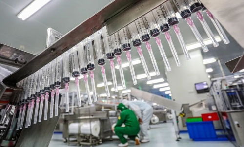 威高工廠插上數字翅膀 火炬高技術產業開發區實現生產全掌控，一屏覽車間